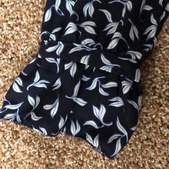 Ann Taylor Blouse - Picture 3 of 4